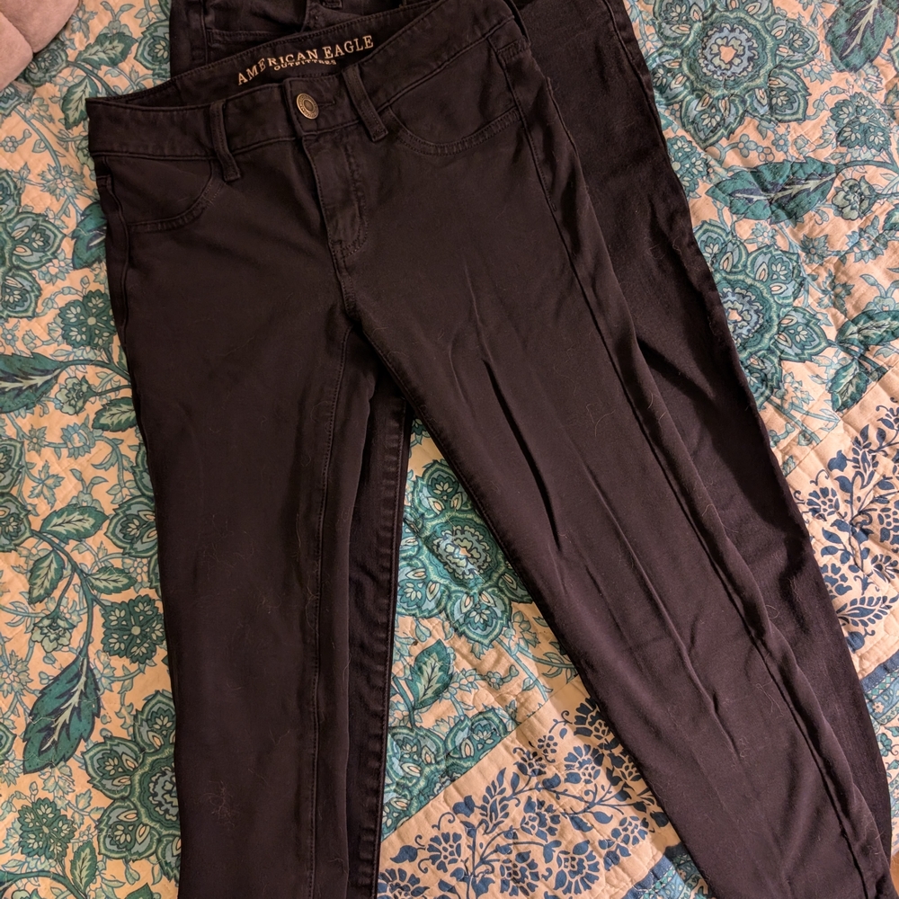 2 Prs American Eagle Black Skinny Jeans